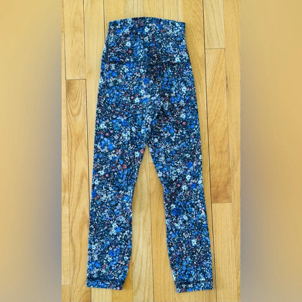 Lululemon Align High Rise Crop 23” Flower Burst Multi size 0